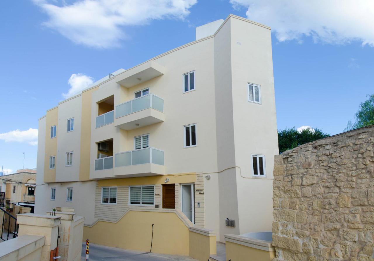 Lorenza Letting Apartment Marsaxlokk Buitenkant foto